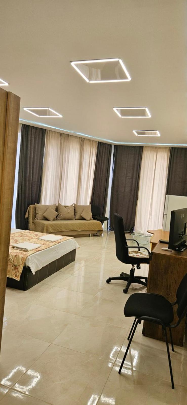 Guesthouse Zanier 네세부르 외부 사진